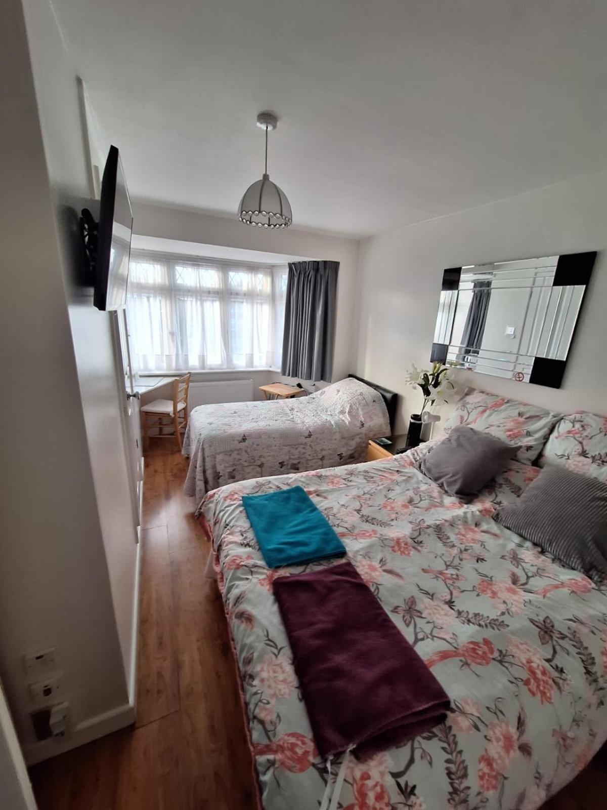 Harrow B & B Eksteriør bilde