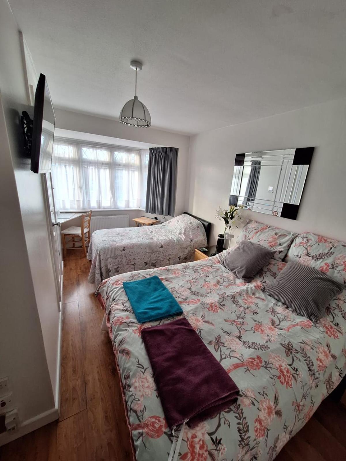 Harrow B & B Eksteriør bilde