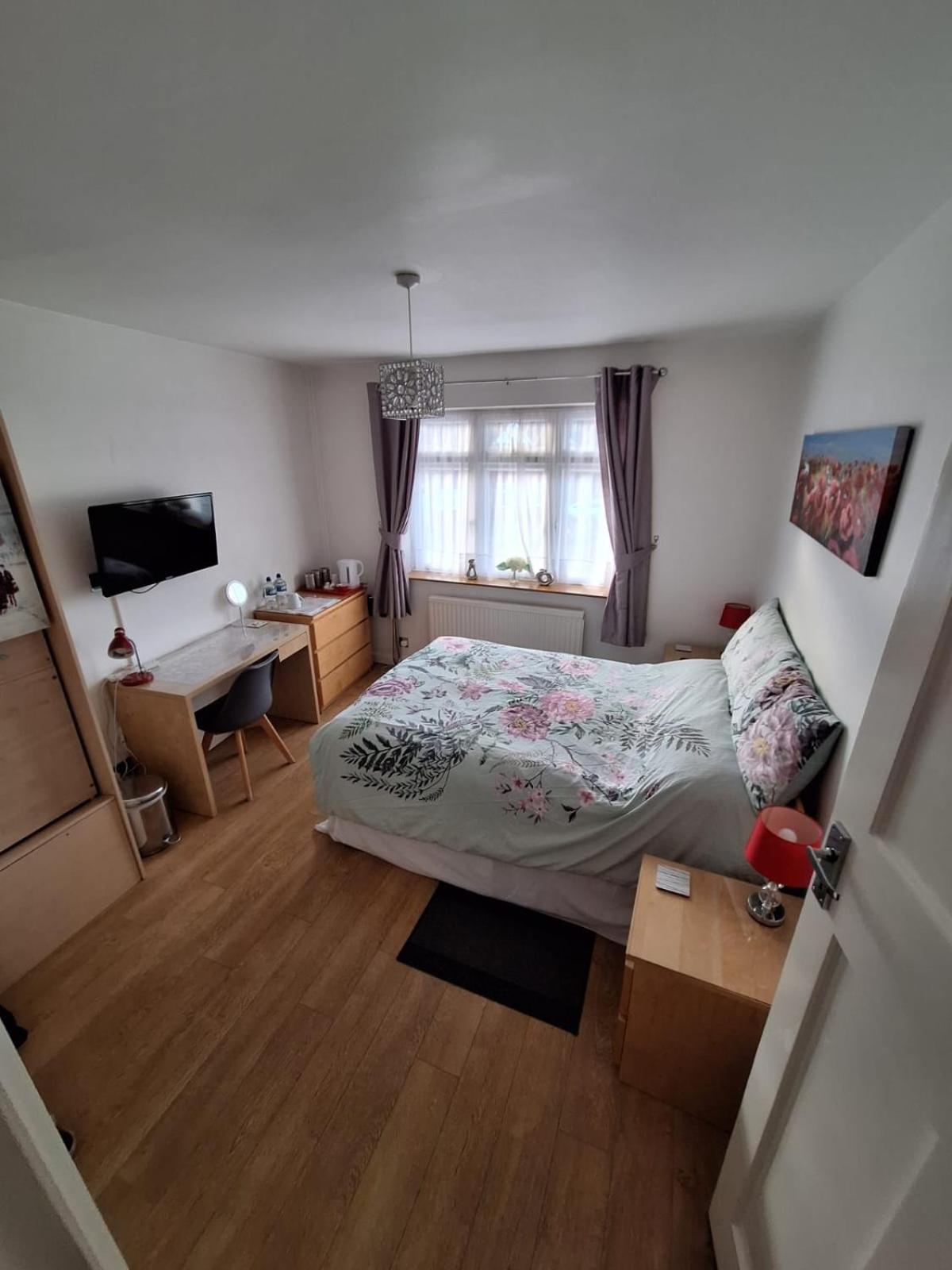Harrow B & B Eksteriør bilde