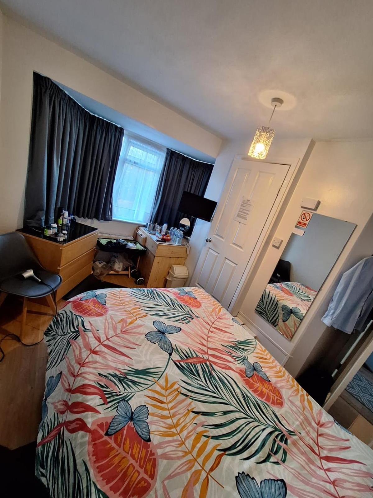 Harrow B & B Eksteriør bilde